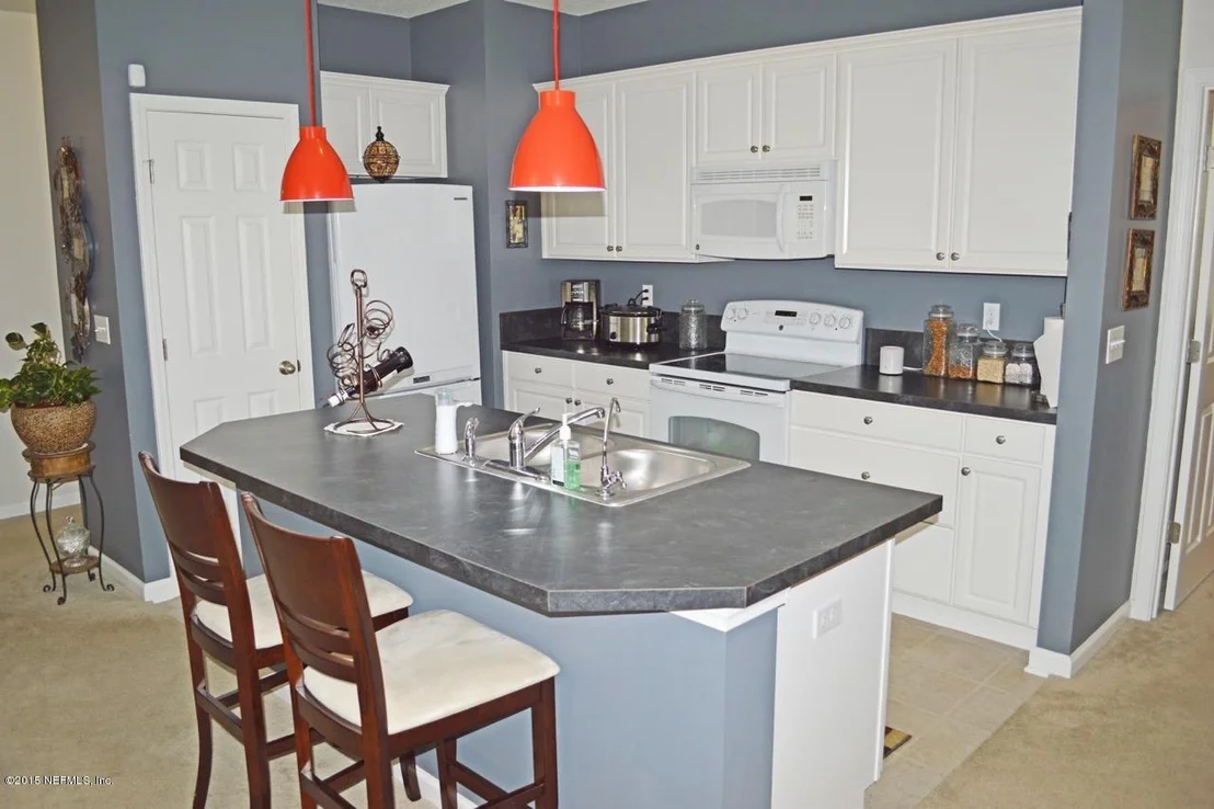 Photo of 6165 Casterbridge Road