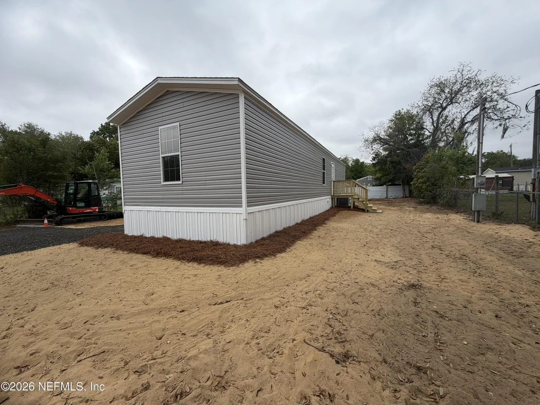 Photo of 213 MILTON Avenue