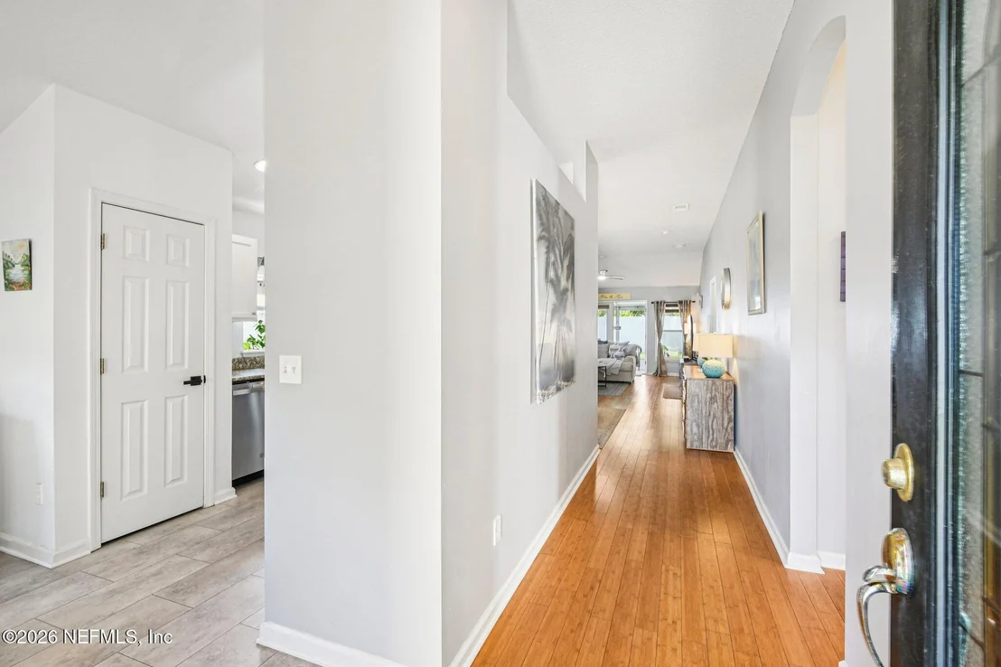 Photo of 1008 OAK ARBOR Circle