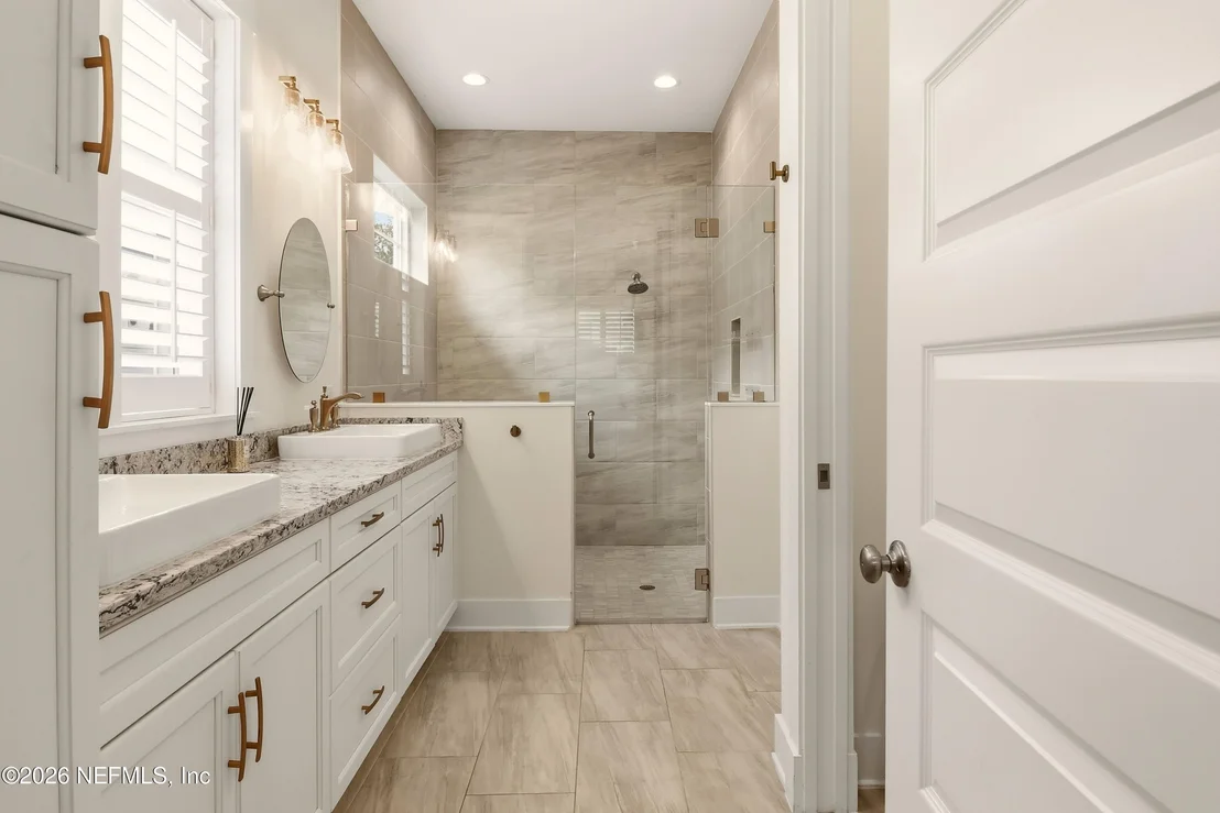 Photo of 315 RIDGEWAY Road