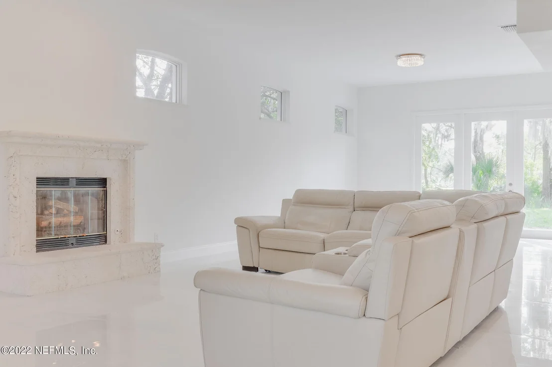 Photo of 4390 LIGUSTRUM Drive