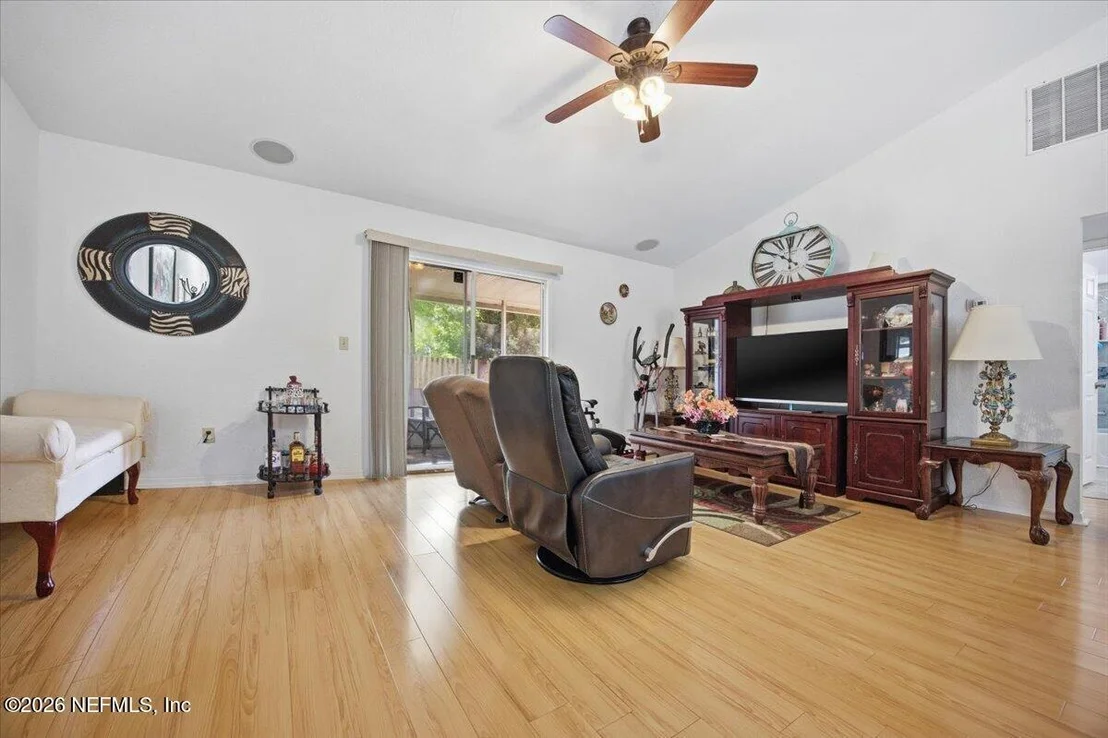 Photo of 8139 FIELDSIDE Drive W