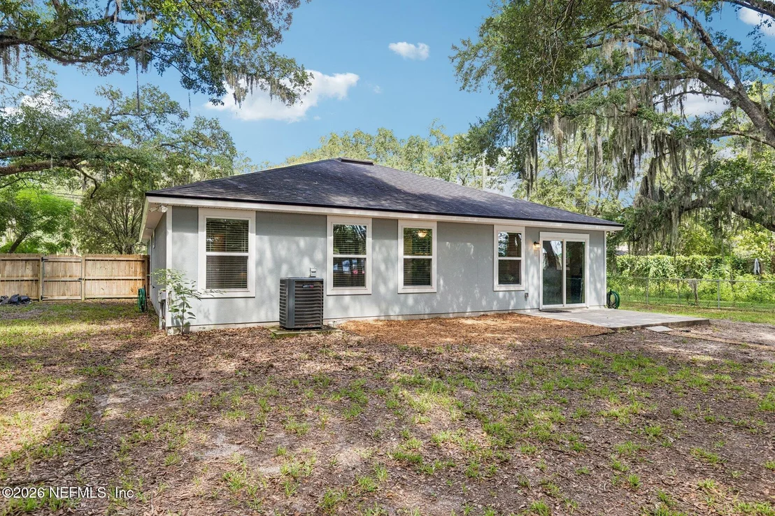 Photo of 1609 DERITO Drive