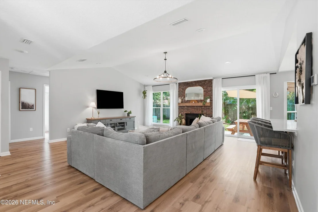 Photo of 470 KEVIN Drive