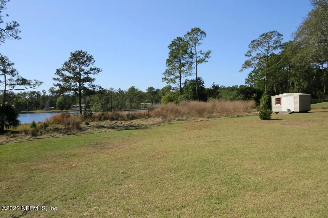 Photo of 121 SEMINOLE Trail