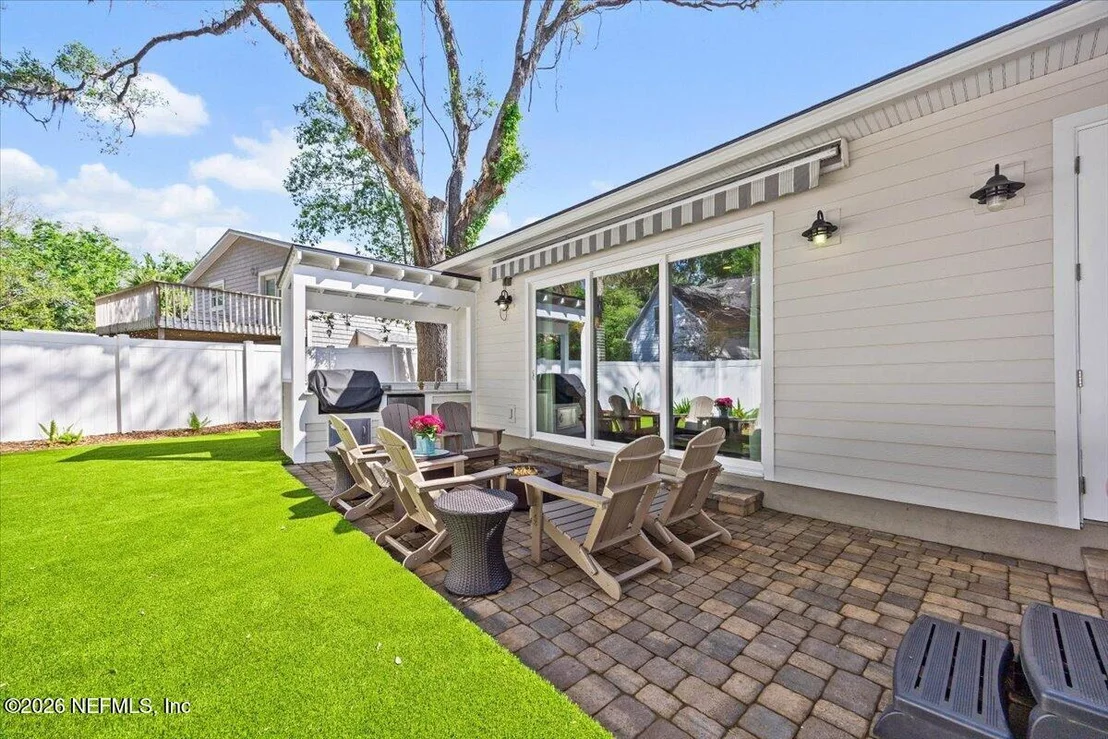 Photo of 398 SHERRY Drive