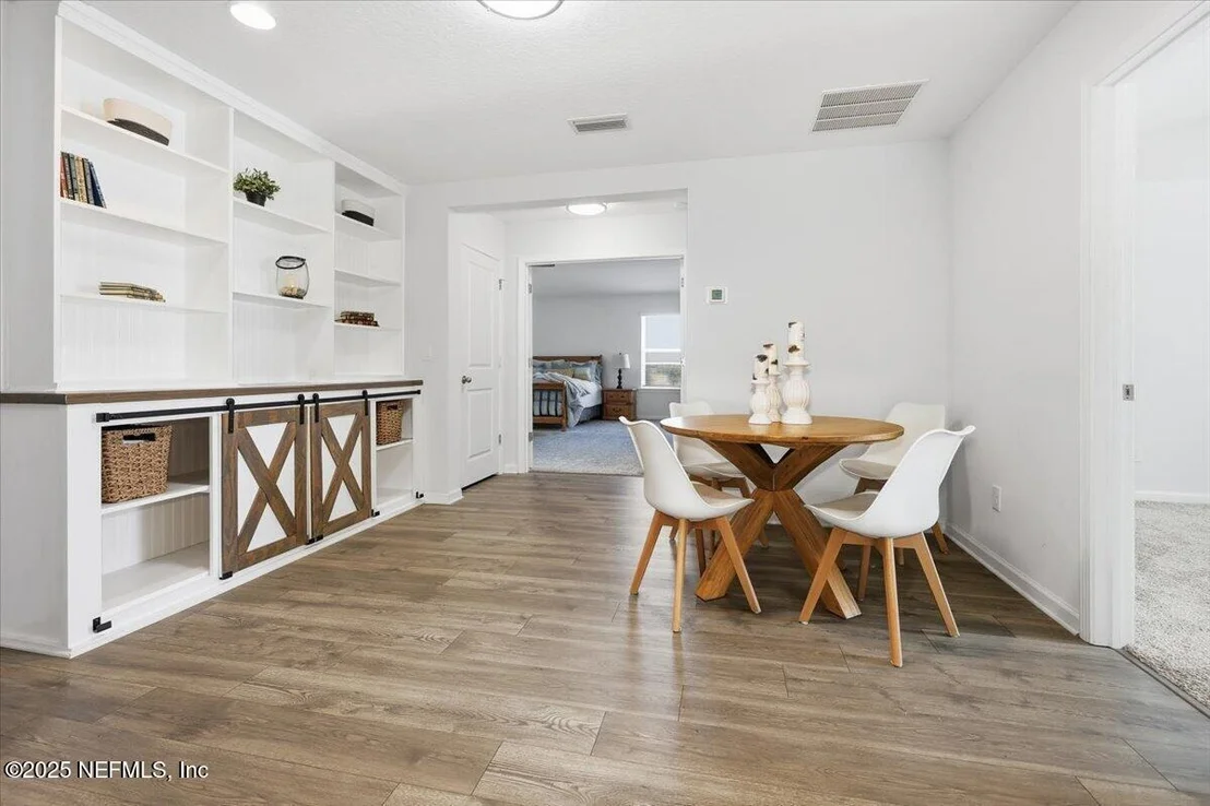 Photo of 835 LAUREL VALLEY Drive