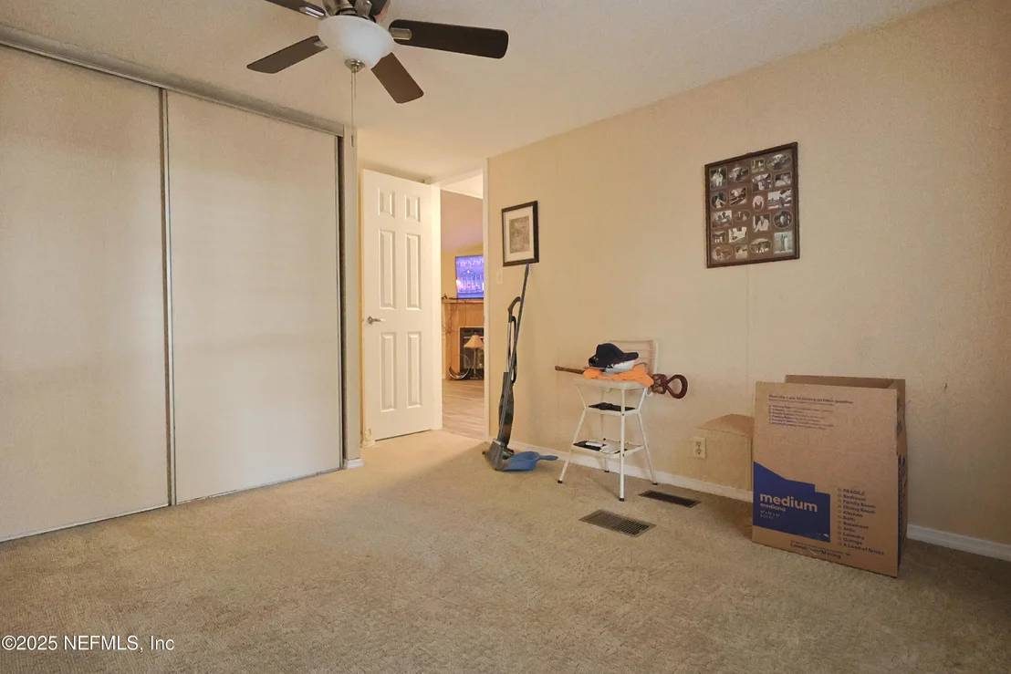 Photo of 138 EDGEWATER Road