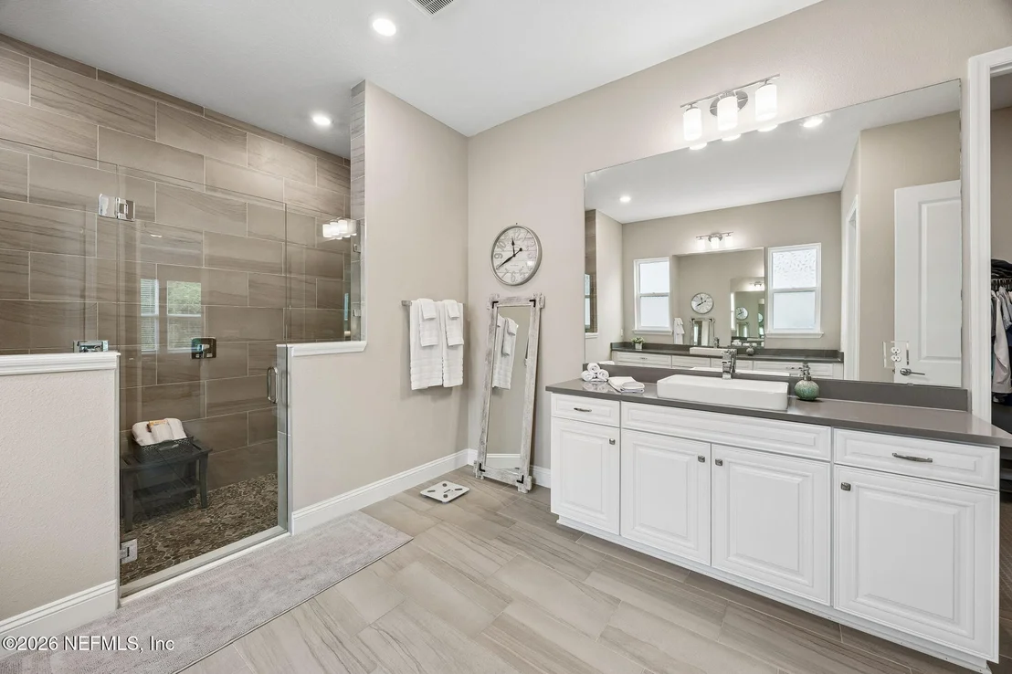 Photo of 323 ASPINWALL Parkway