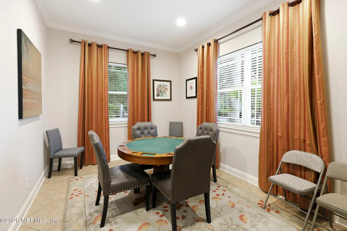 Photo of 382 SELOY Drive
