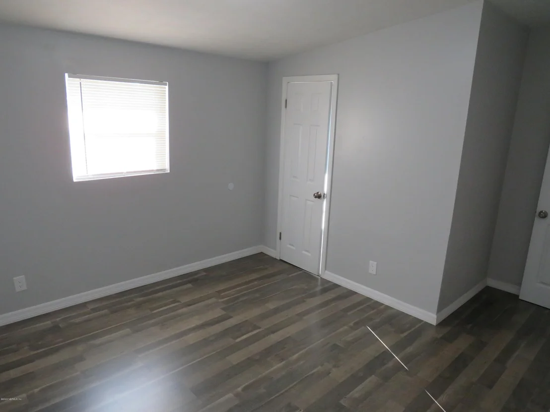 Photo of 1712 ST CLAIR Street