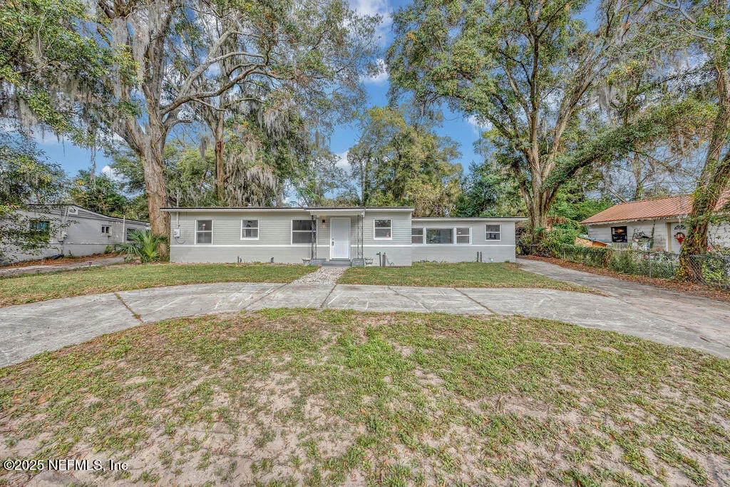 Photo of 5489 OAK FOREST Drive