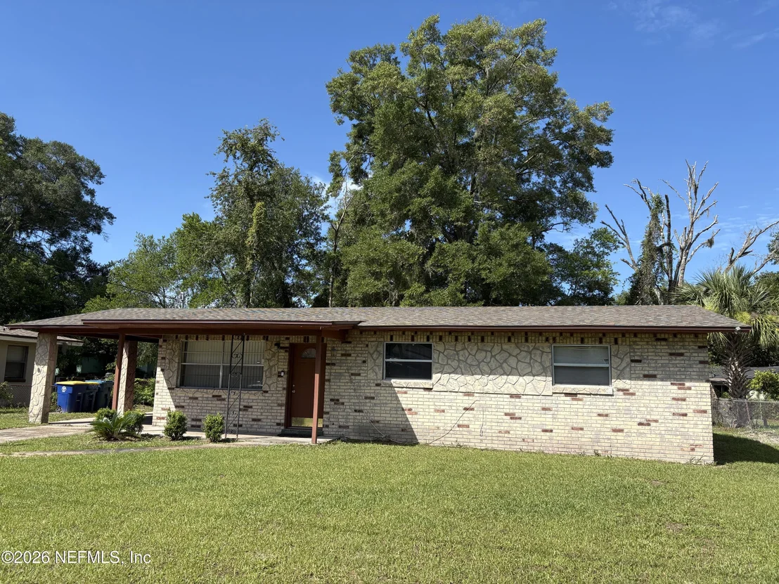 Photo of 6912 CORDAY Road