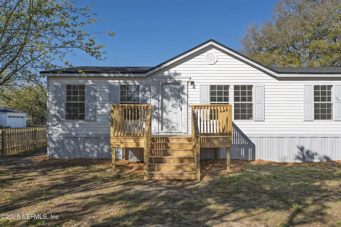 Photo of 606 JACKSON Road