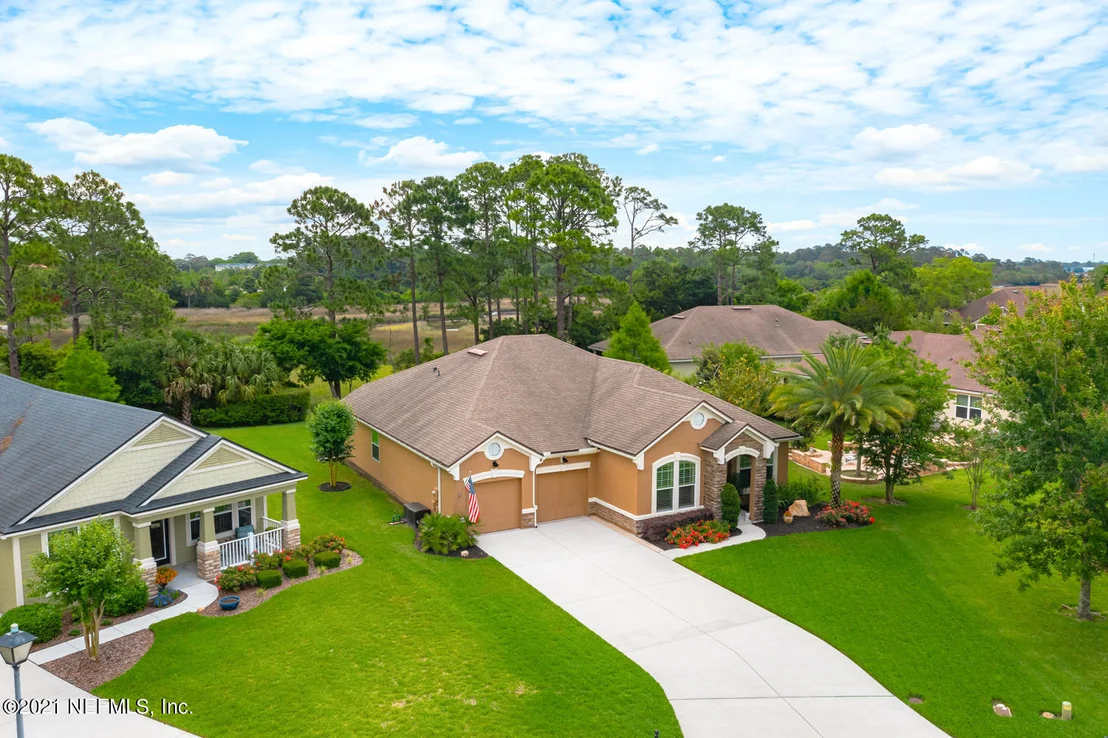 Photo of 215 PLAZA DEL RIO Drive