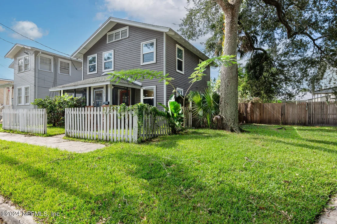 Photo of 1308 SYDNEY Place