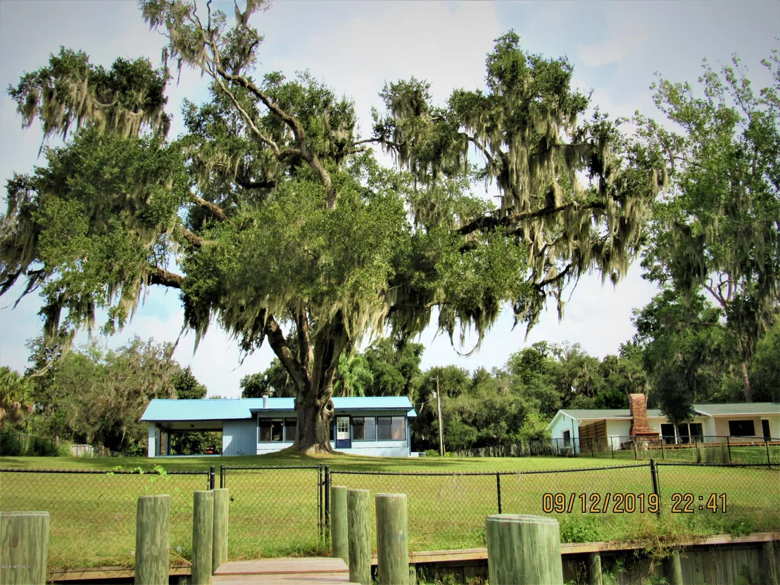 Photo of 263 W RIVER Road