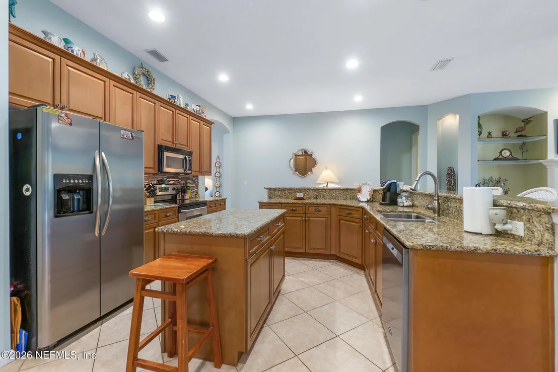 Photo of 376 VALVERDE Lane