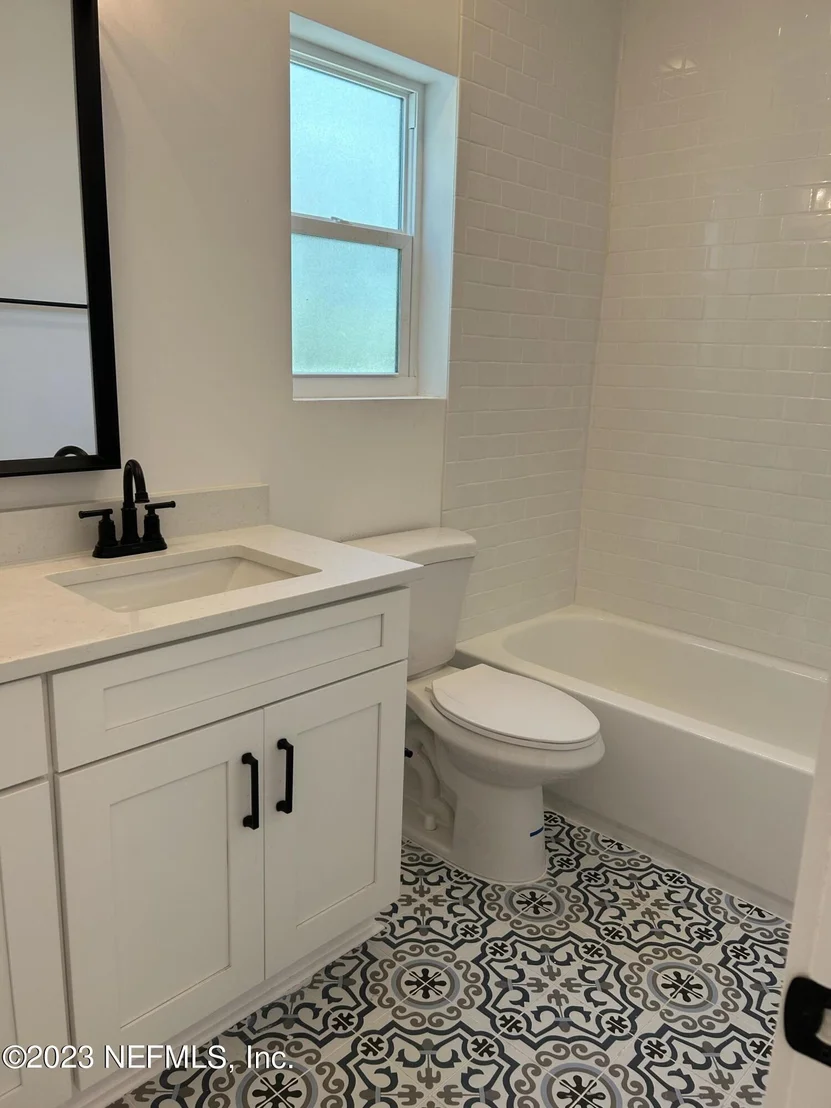 Photo of 504 NINETEENTH Street