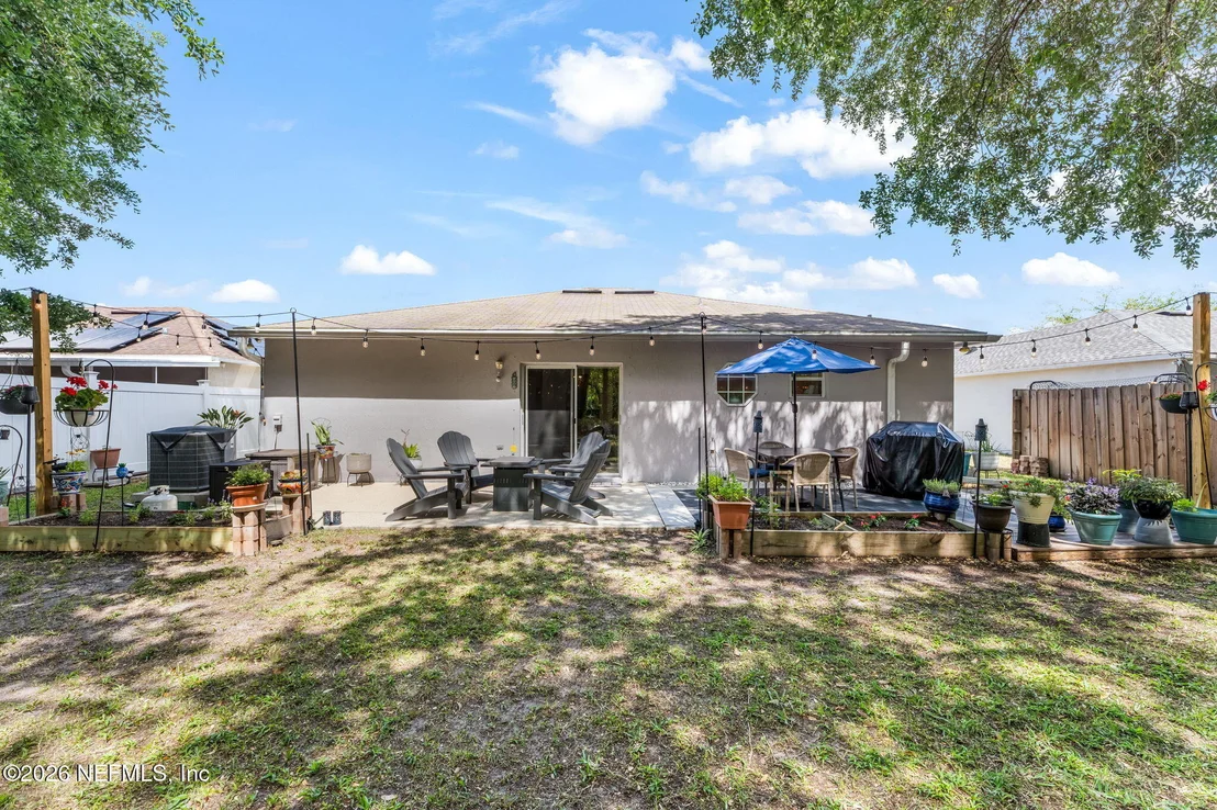 Photo of 2274 PEERLESS Lane W