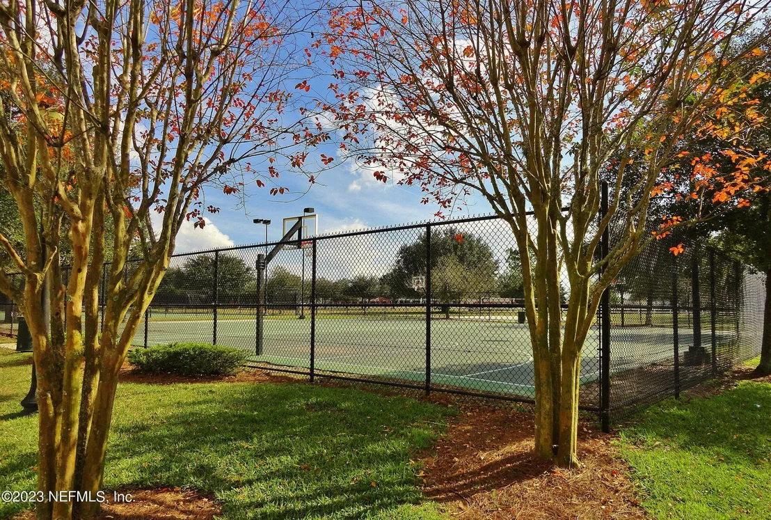 Photo of 724 BRIAR VIEW Drive
