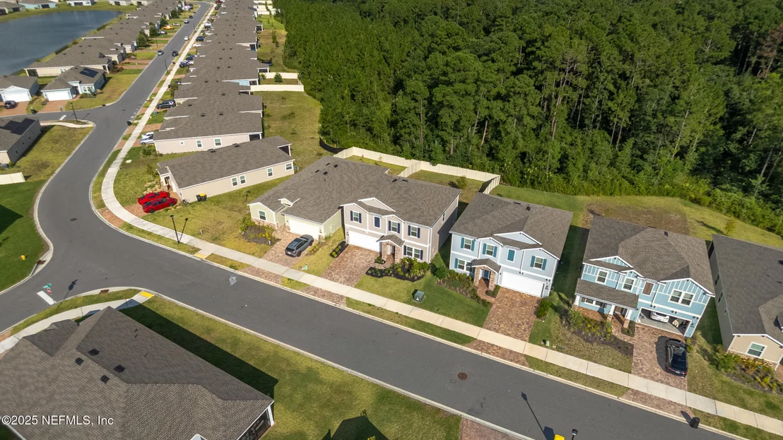 Photo of 9852 LOVAGE Lane
