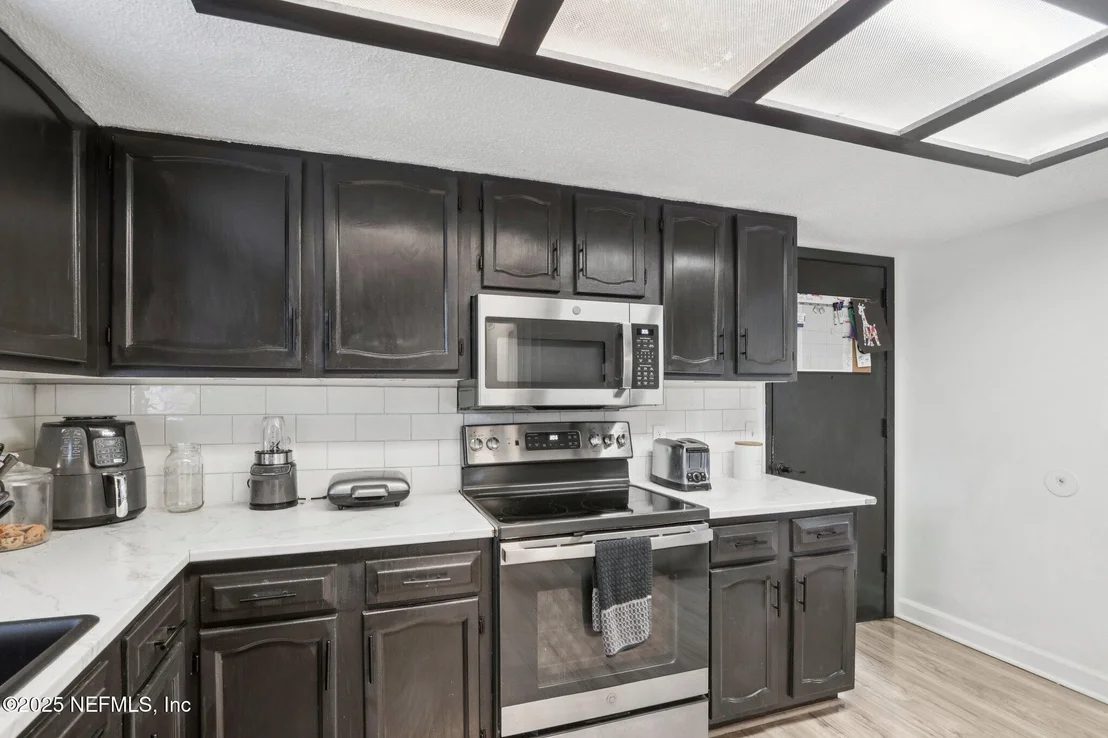 Photo of 641 NELSON Drive