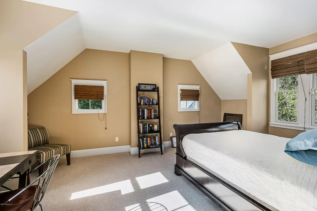 Photo of 105 ISTORIA Drive