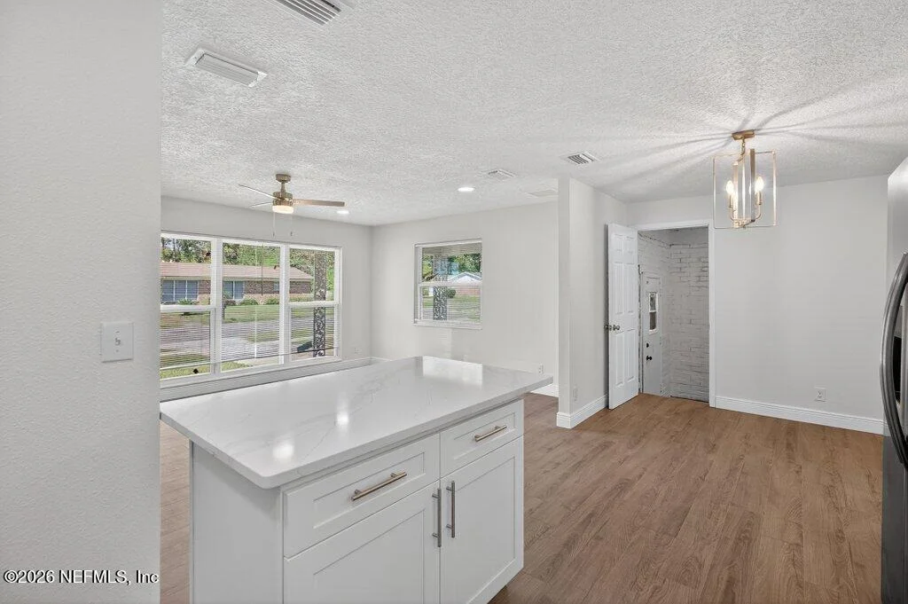 Photo of 6647 MANHATTAN Drive