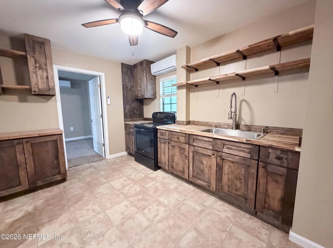 Photo of 94 CONIFER Circle