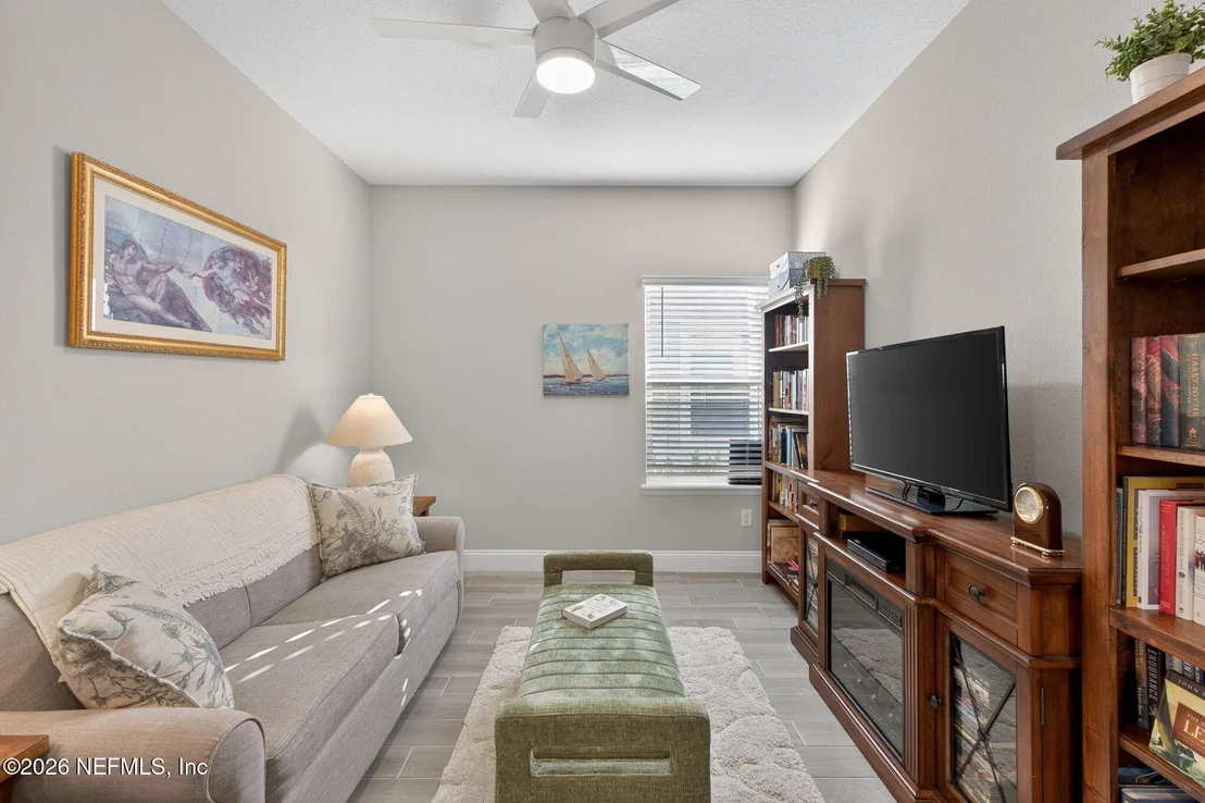 Photo of 378 VARNER Way
