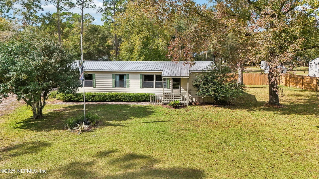 Photo of 8521 COUNTY ROAD 13 N