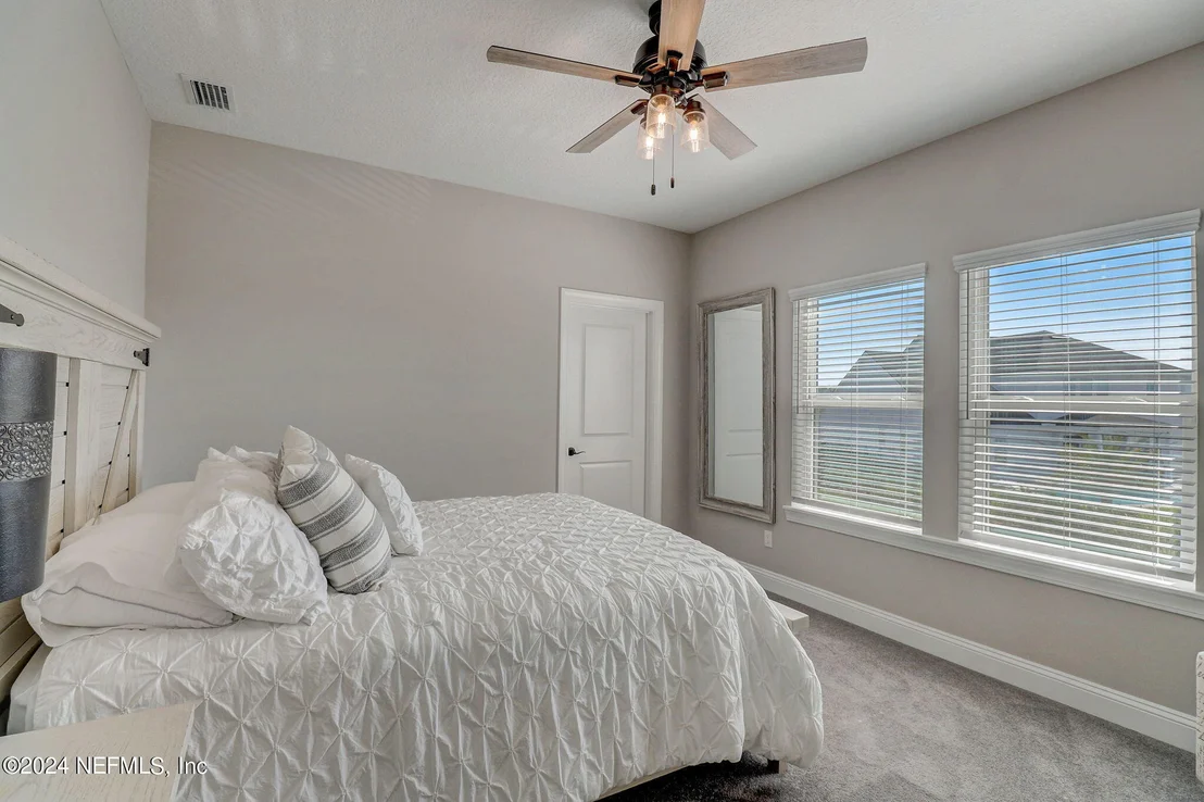Photo of 117 STANSBURY Lane