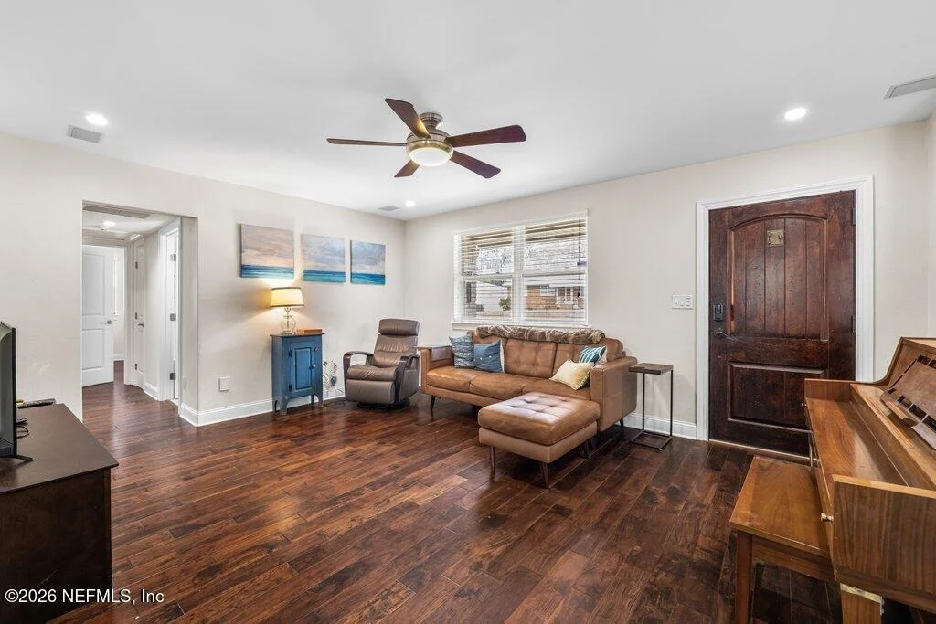 Photo of 5762 HESTON Road
