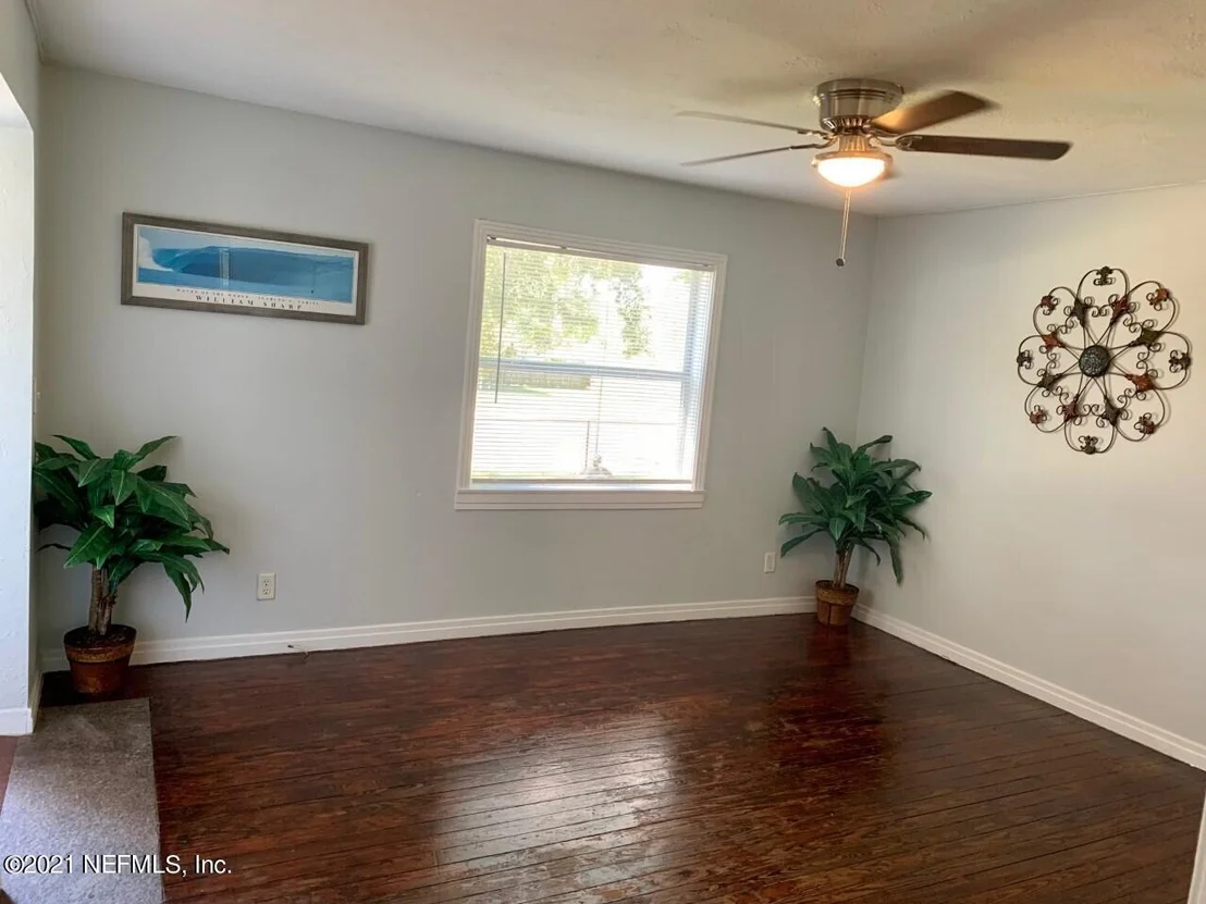 Photo of 11661 DEWITT Road