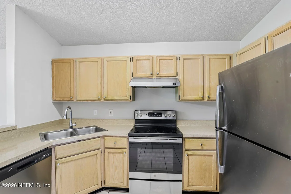 Photo of 1580 BEECHER Lane