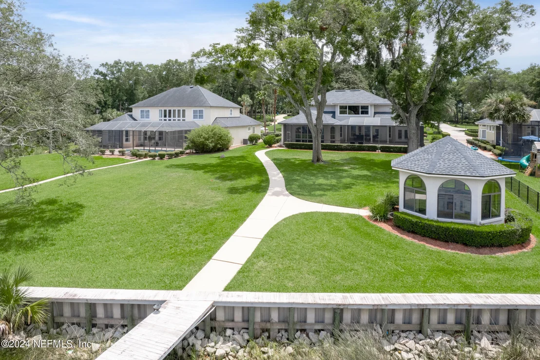 Photo of 1119 CEDAR BAY Road