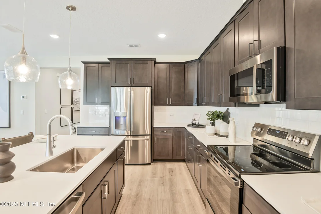 Photo of 33 ENCLAVE Avenue