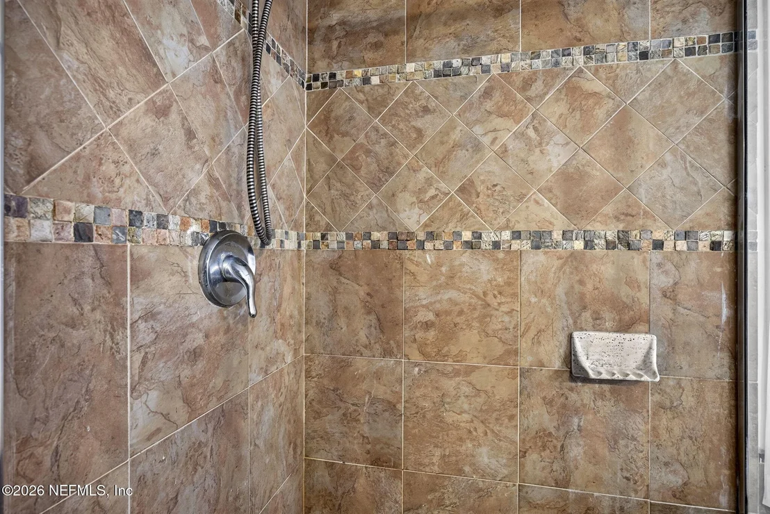 Photo of 8221 FOREST Court