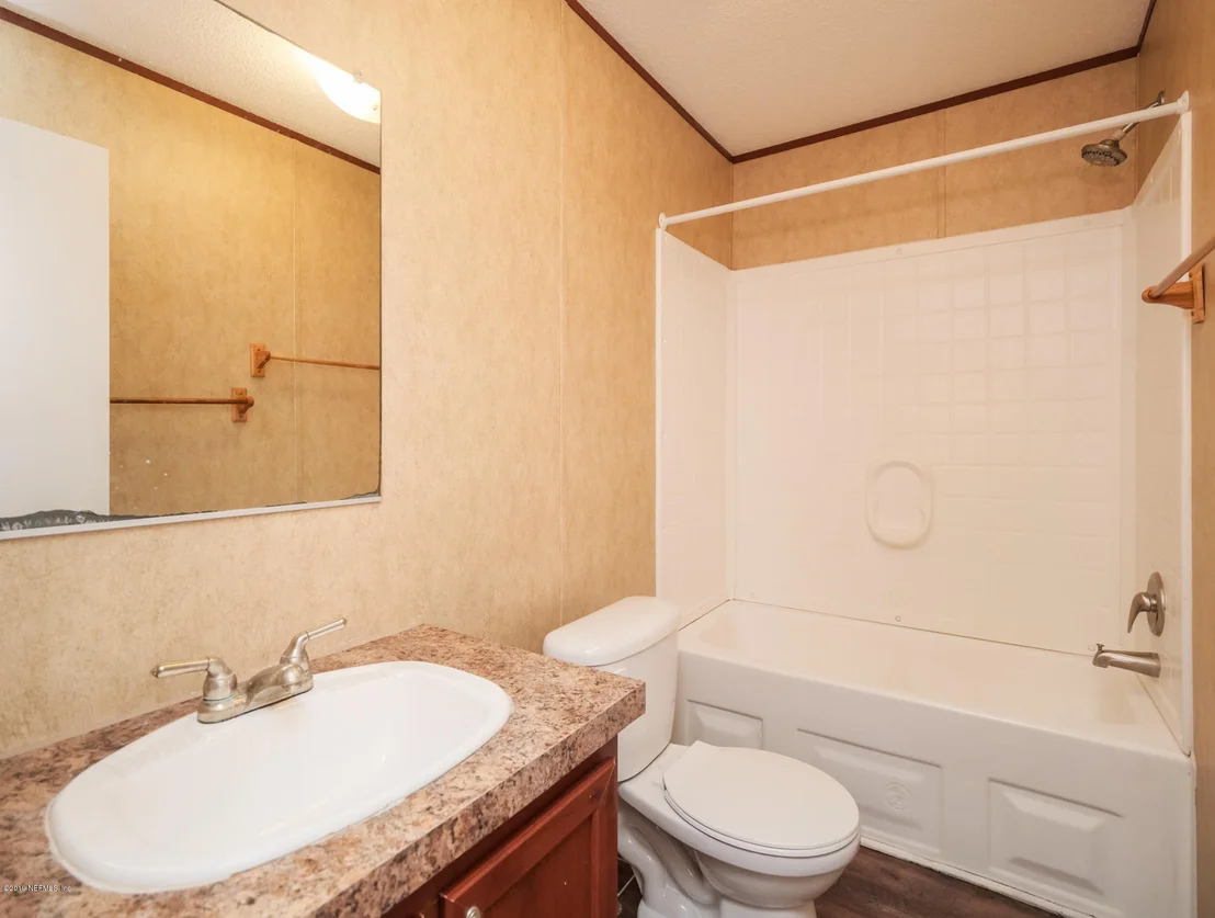 Photo of 1410 STARRATT Road