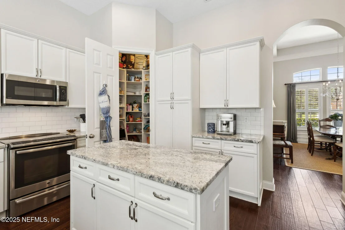 Photo of 724 PINEY Place