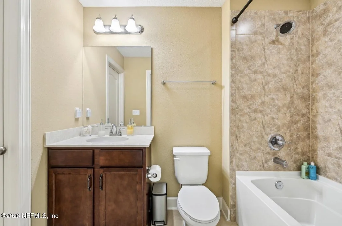 Photo of 1072 MERLIN Point