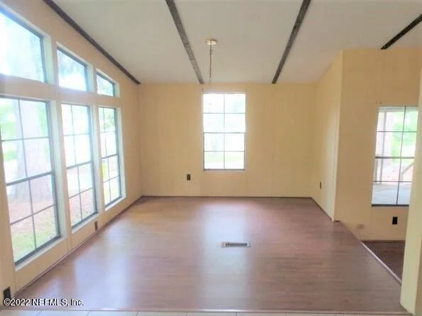 Photo of 113 EDGEWATER Road
