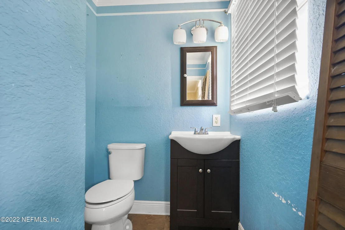 Photo of 8515 BERMUDA Road