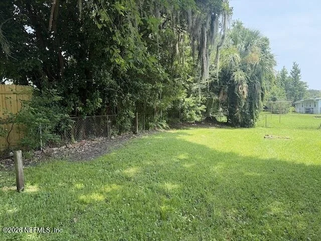 Photo of 8562 DARLINGTON Drive