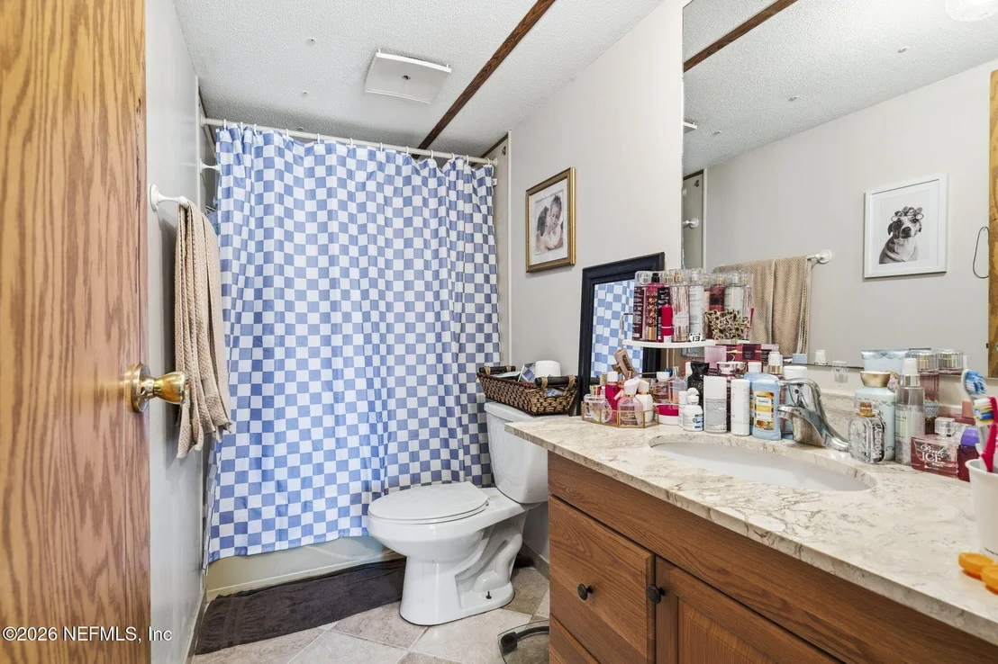 Photo of 2072 SARA LYNN Drive