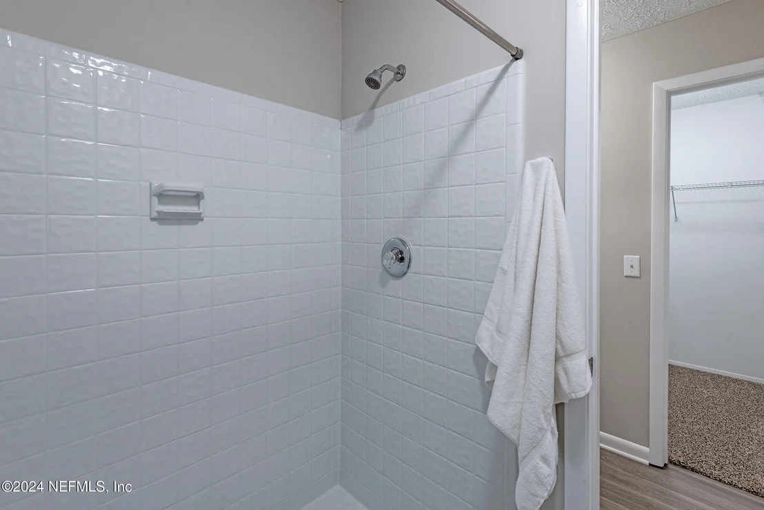 Photo of 7995 SARCEE Trail