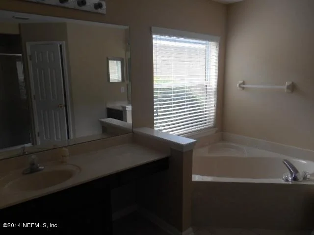 Photo of 636 E TROPICAL Trace