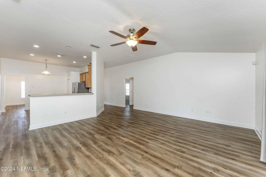 Photo of 393 SANWICK Drive