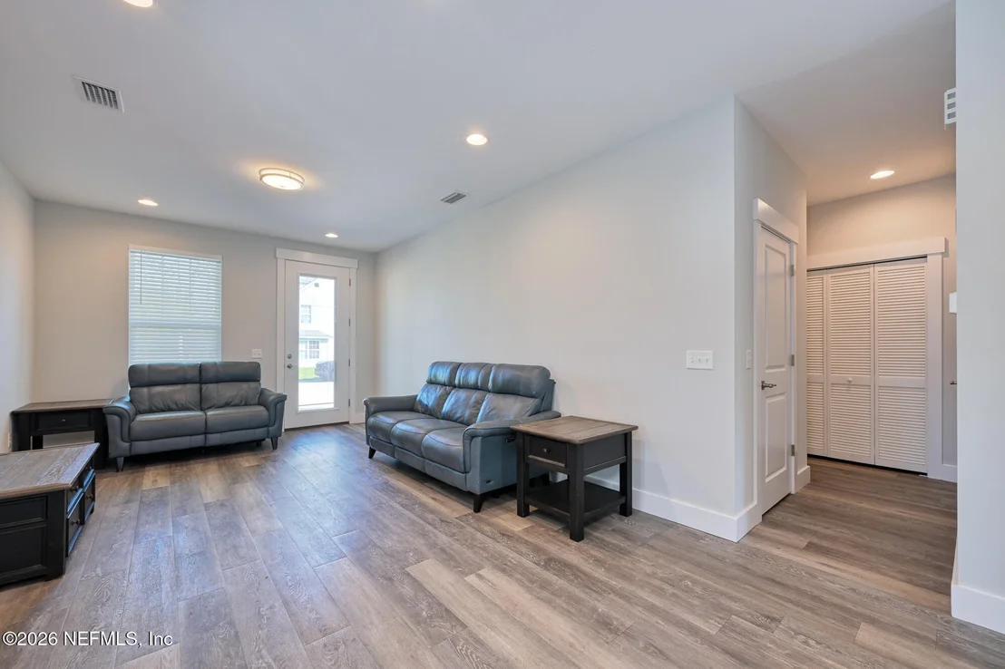 Photo of 135 DA VINCI Boulevard